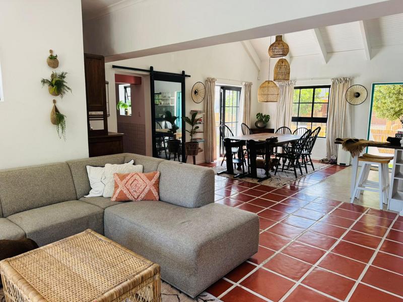 5 Bedroom Property for Sale in Sandbaai Western Cape